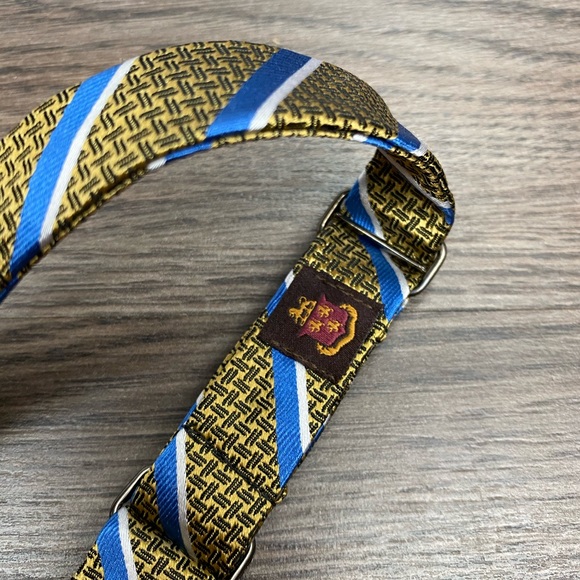 Robert Talbott NWT Gold w/ Blue Stripe Bowtie - Picture 3 of 3